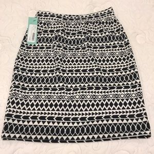 Renee C. (StitchFix) Geo print pencil skirt